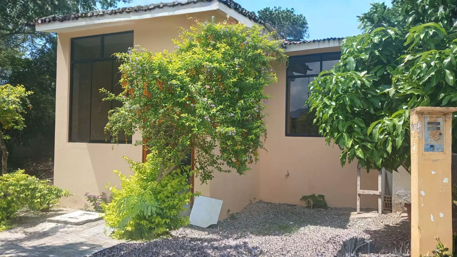 Casa urbana en venta en Morales cerca al río Cumbaza y en Condominio Privado
